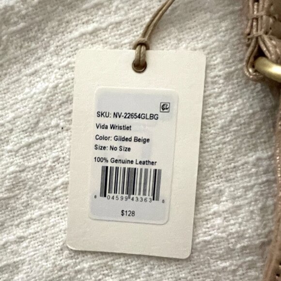 🎉 NEW LISTING NWT HOBO Vida Wristlet in Guilded Beige 100% Genuine Leather - Picture 8 of 14